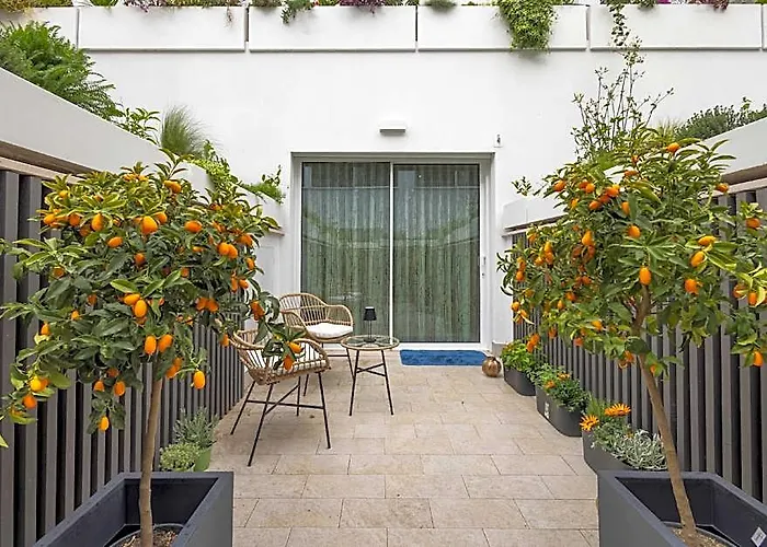 Appartement & Outdoor Patio - Colosseum & Fori Imperiali